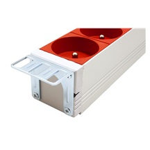 BACHMANN Napájecí panel 1U, 8x zásuvka CZ, vidlice IEC320 C14, červený, 2m (333.4101)