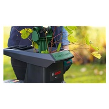 BOSCH AXT 25 D, tichý kompostovač, 2.500 W, kapacita střihu, max. průměr větví 40 mm