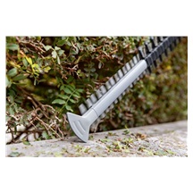Bosch GHE 18V-60 akumulátorové nůžky na živé ploty, čepel 60 cm, rychlost 1500 ot/min, nízká hmotnost