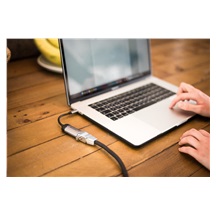 VERBATIM 49145 USB-C™ to VGA Adapter HUB